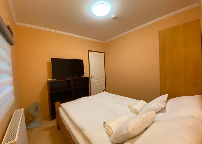 Rev1 Vendeghaz Révfülöp